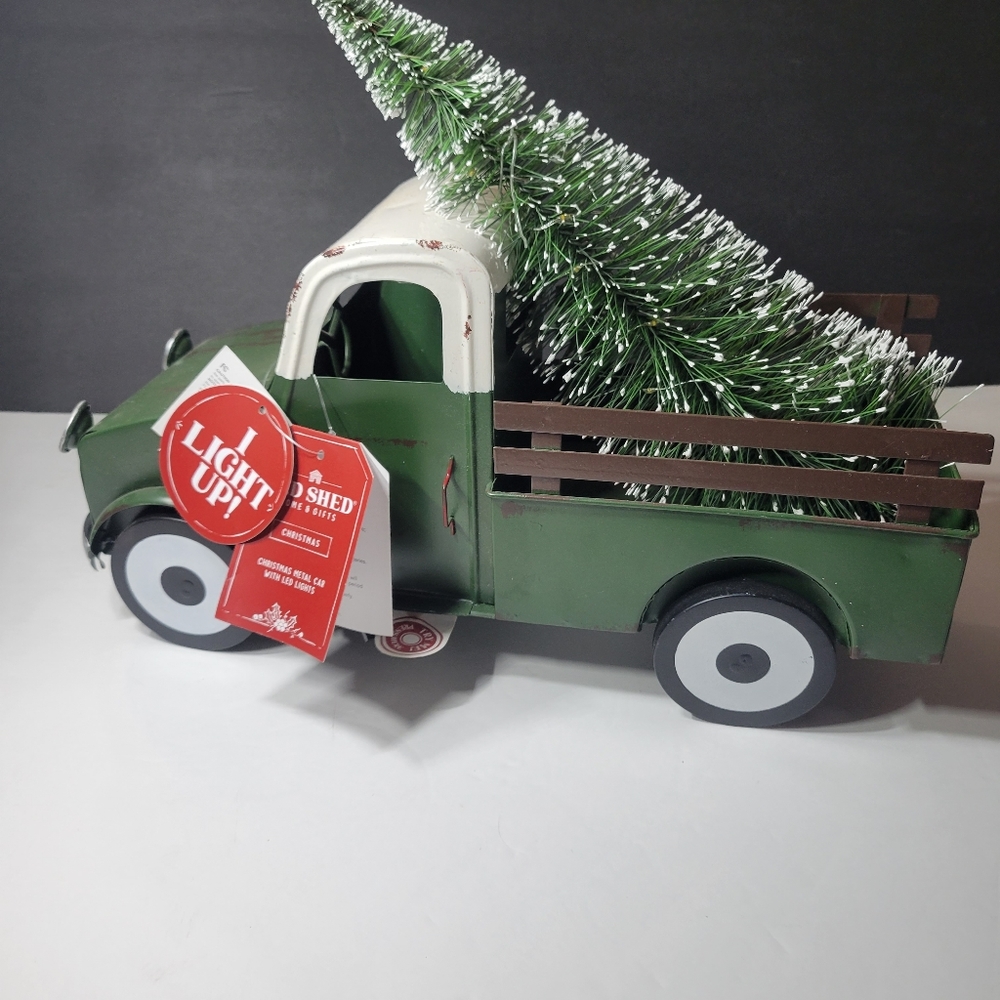 Farmhouse Green Truck Rustic lights up NEW